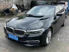 事故车批发靠谱吗？事故车批发app购车的流程是什么？