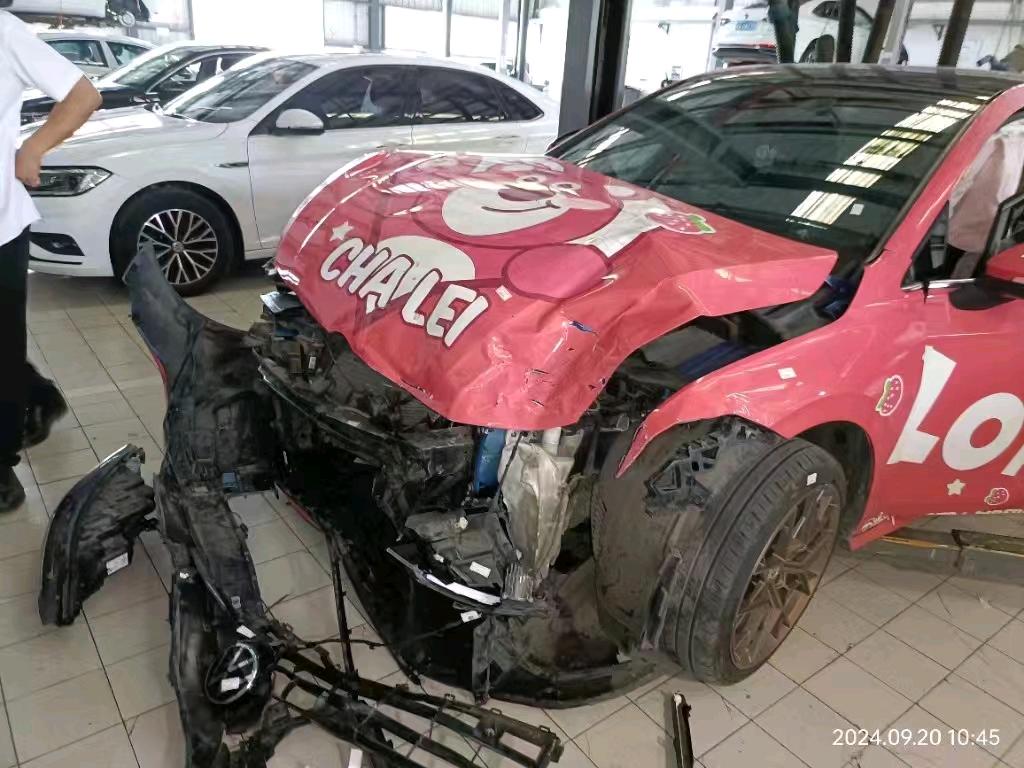 什么是单车事故？单车事故导致车辆全损是找4s店还是修理厂？-事故车