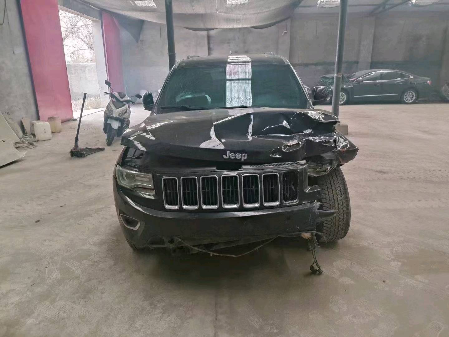 撞成什么样算事故车？撞到什么程度车会报废 ？-事故车