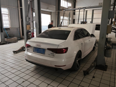 如何安全高效地在事故车拍卖网上购车？