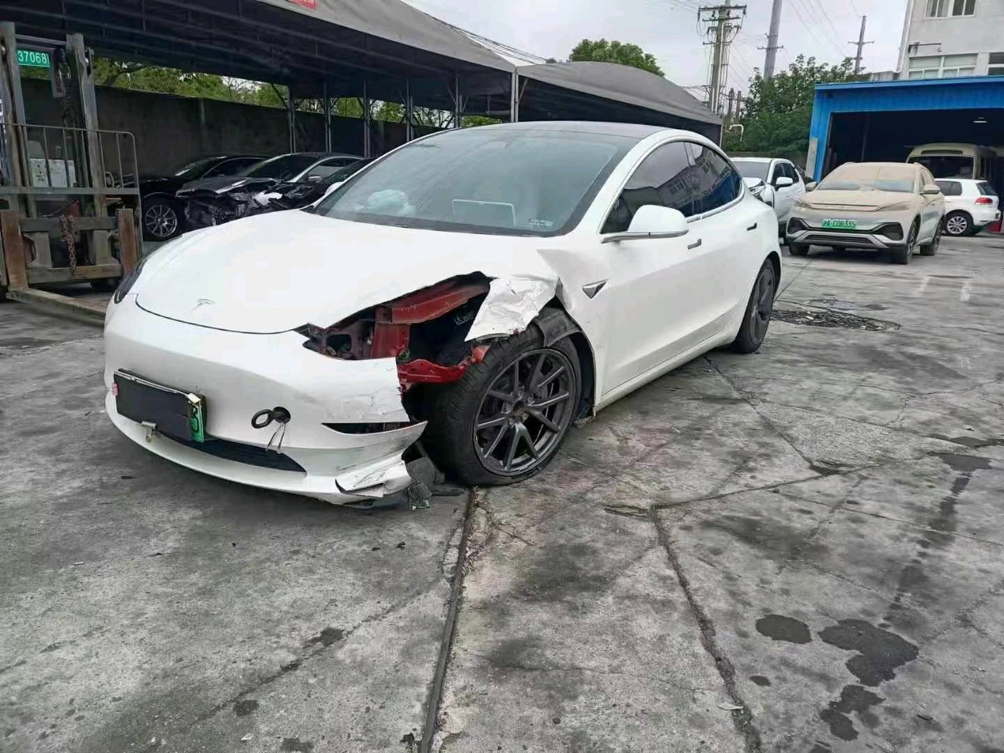 上海20年特斯拉MODEL 32