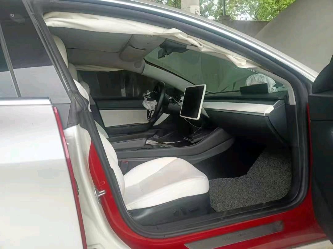 上海20年特斯拉MODEL 36