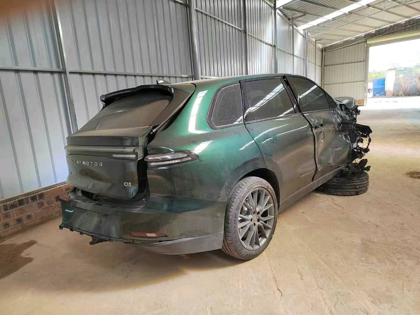 事故车走残值还是走报废合适？-事故车