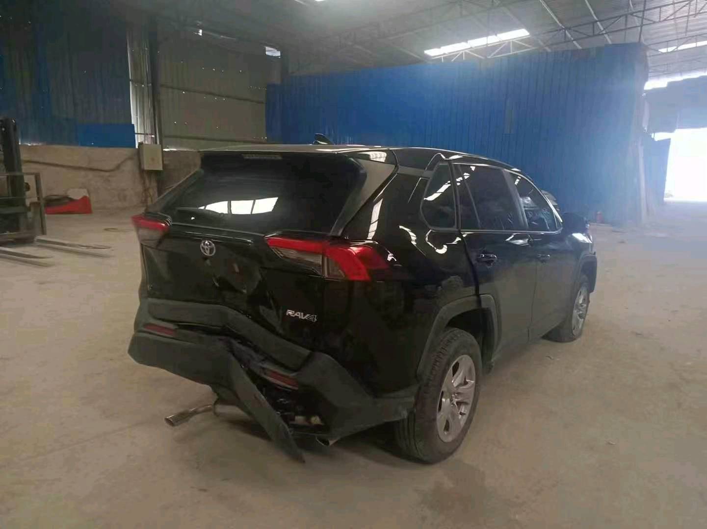 事故车辆放在停车场要收费吗 -事故车 事故车辆放在停车场要收费吗 -事故车