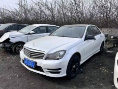 事故车雨天上路驾驶防范技巧-事故车网