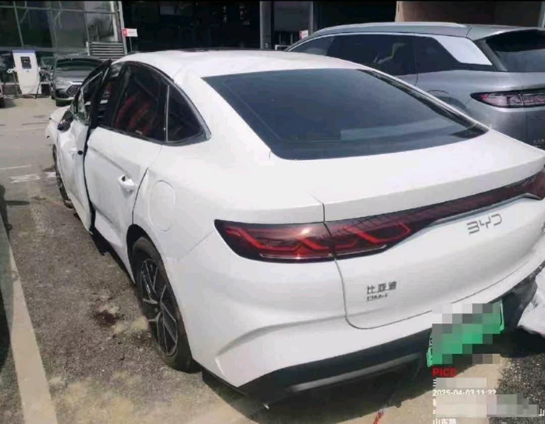 买了事故车怎么修理？维修时要选择原厂件还是副厂件？-事故车维修