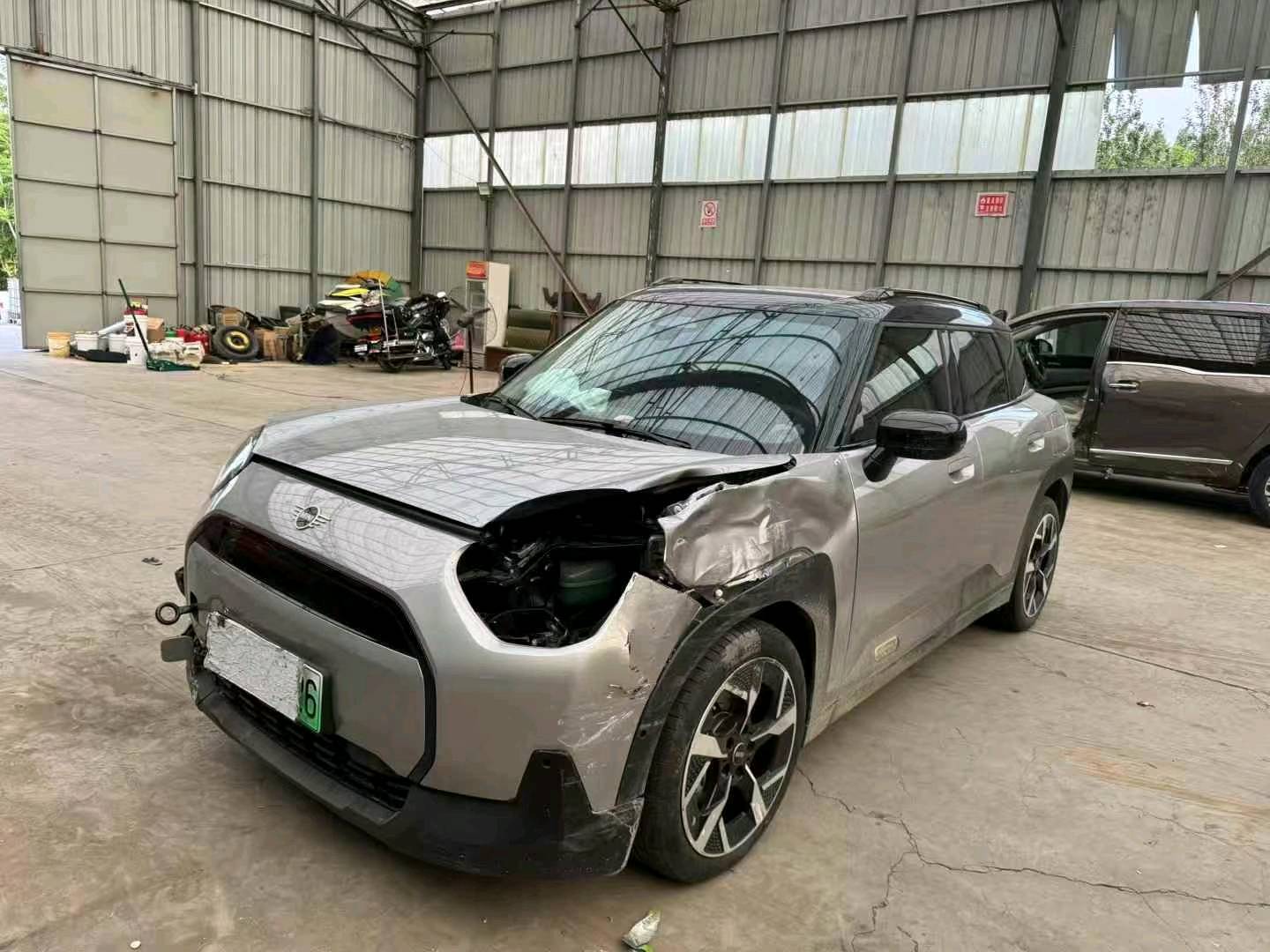 普通家庭买事故车，究竟是“增程”好还是“插混”好？-购买事故车