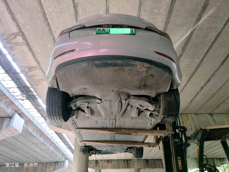 杭州市21年特斯拉MODEL 38