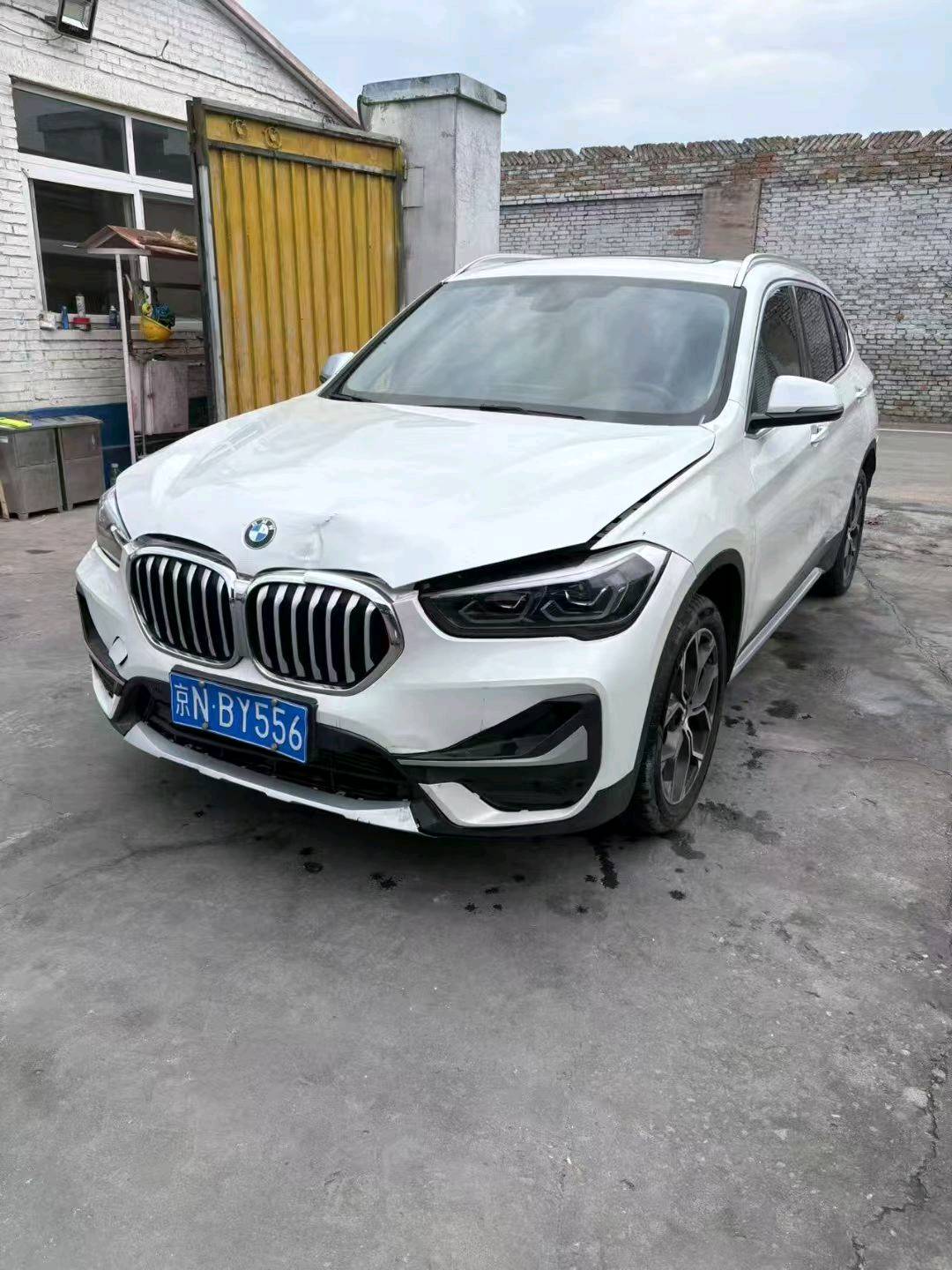 北京22年宝马X13