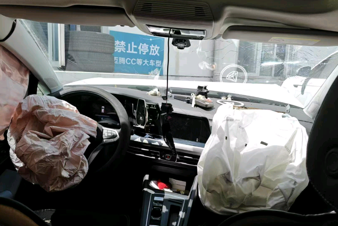 南京市23年大众高尔夫8