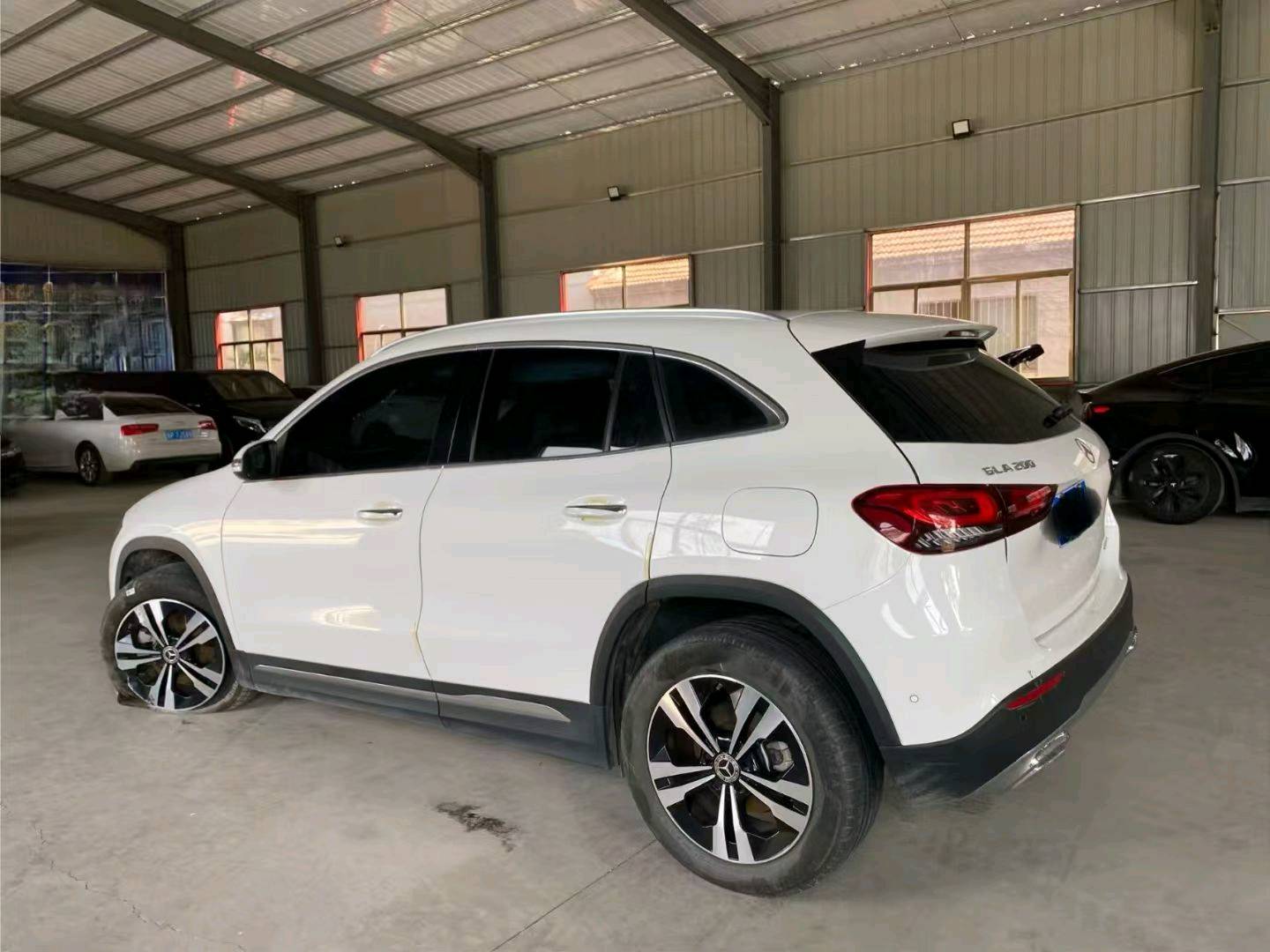 山东21年奔驰GLA7