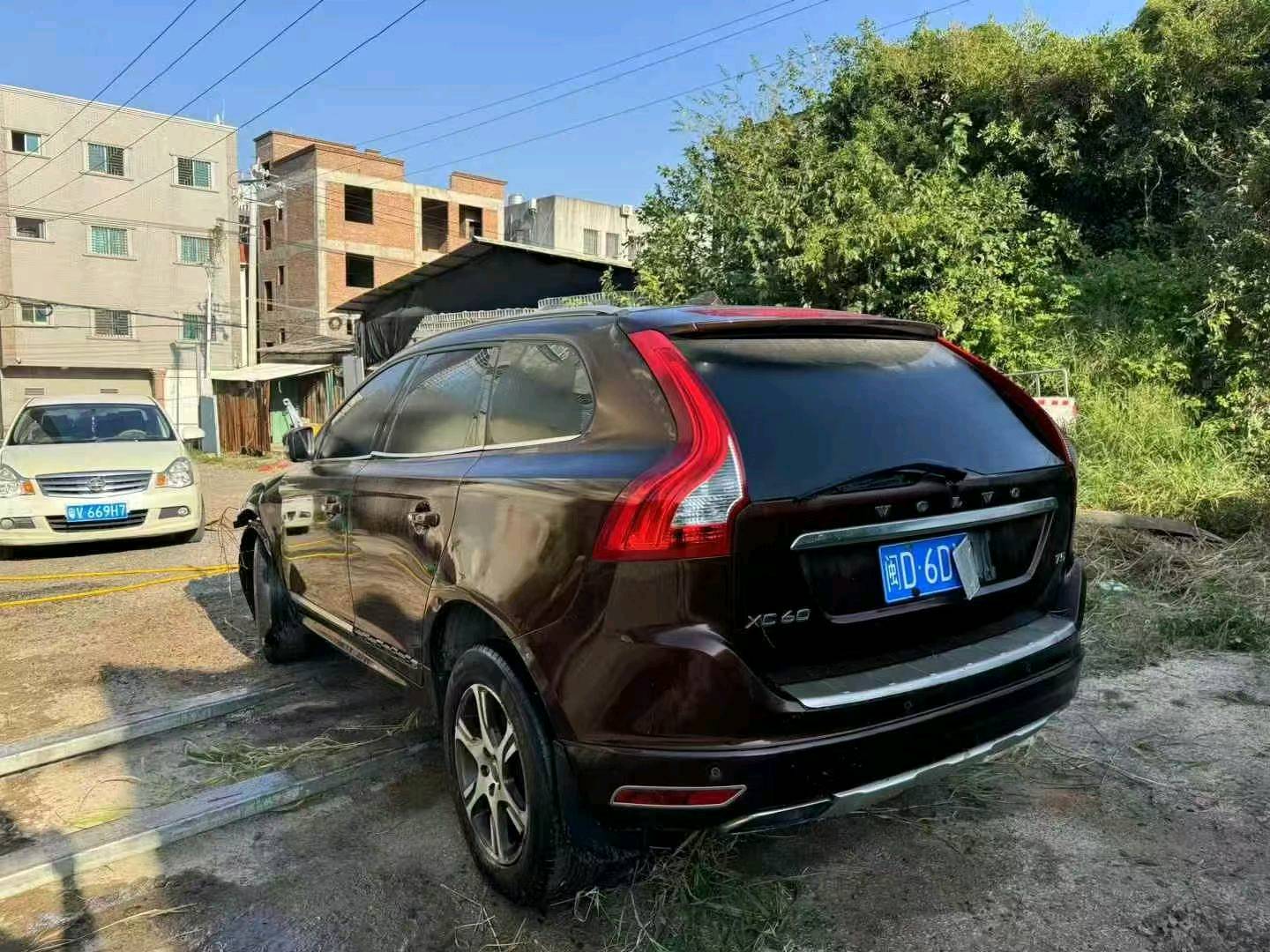 厦门市14年沃尔沃XC6013