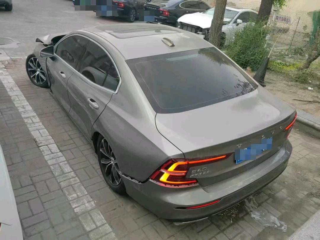 天津22年沃尔沃S60L4