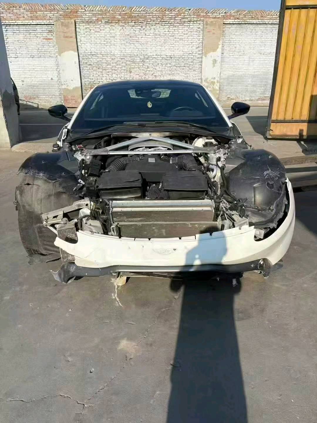 北京20年阿斯顿·马丁V8 Vantage