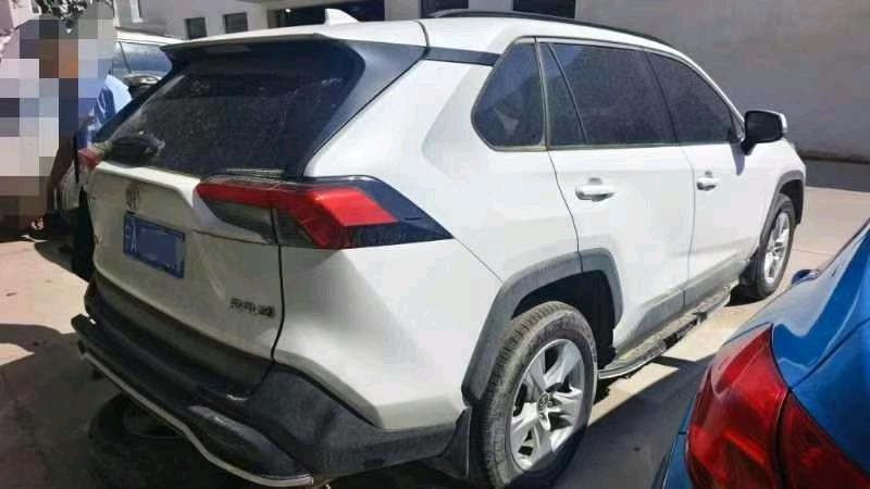 银川市22年丰田RAV4荣放
