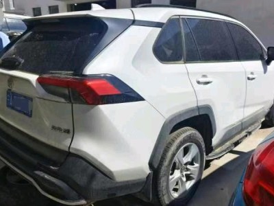 银川市22年丰田RAV4荣放