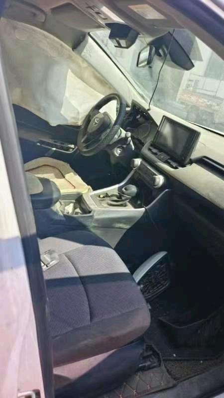 银川市22年丰田RAV4荣放3