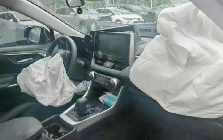 海南20年丰田RAV4荣放5