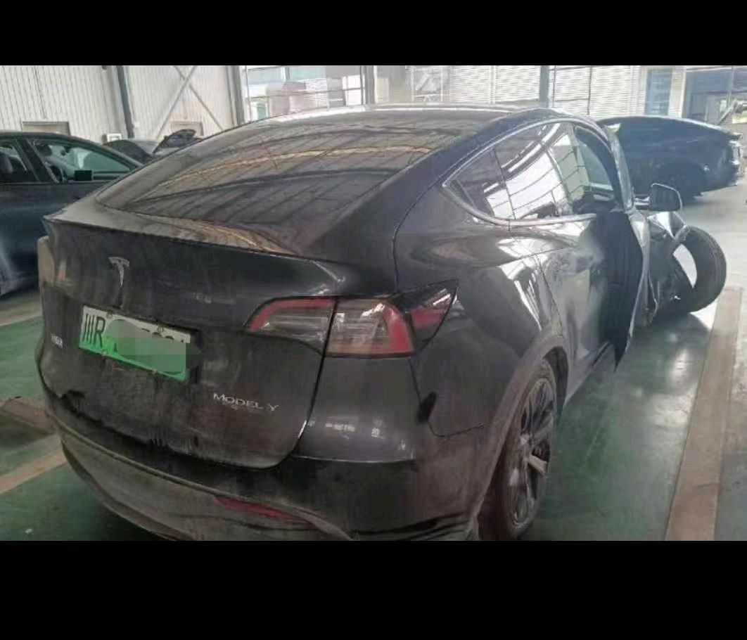 成都市25年特斯拉MODEL Y2