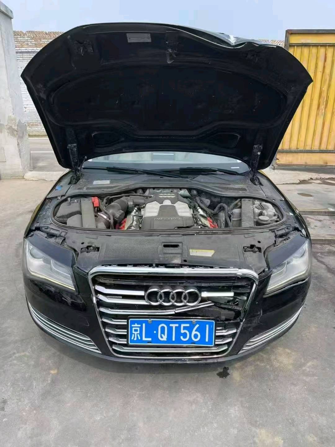 北京12年奥迪A8L5