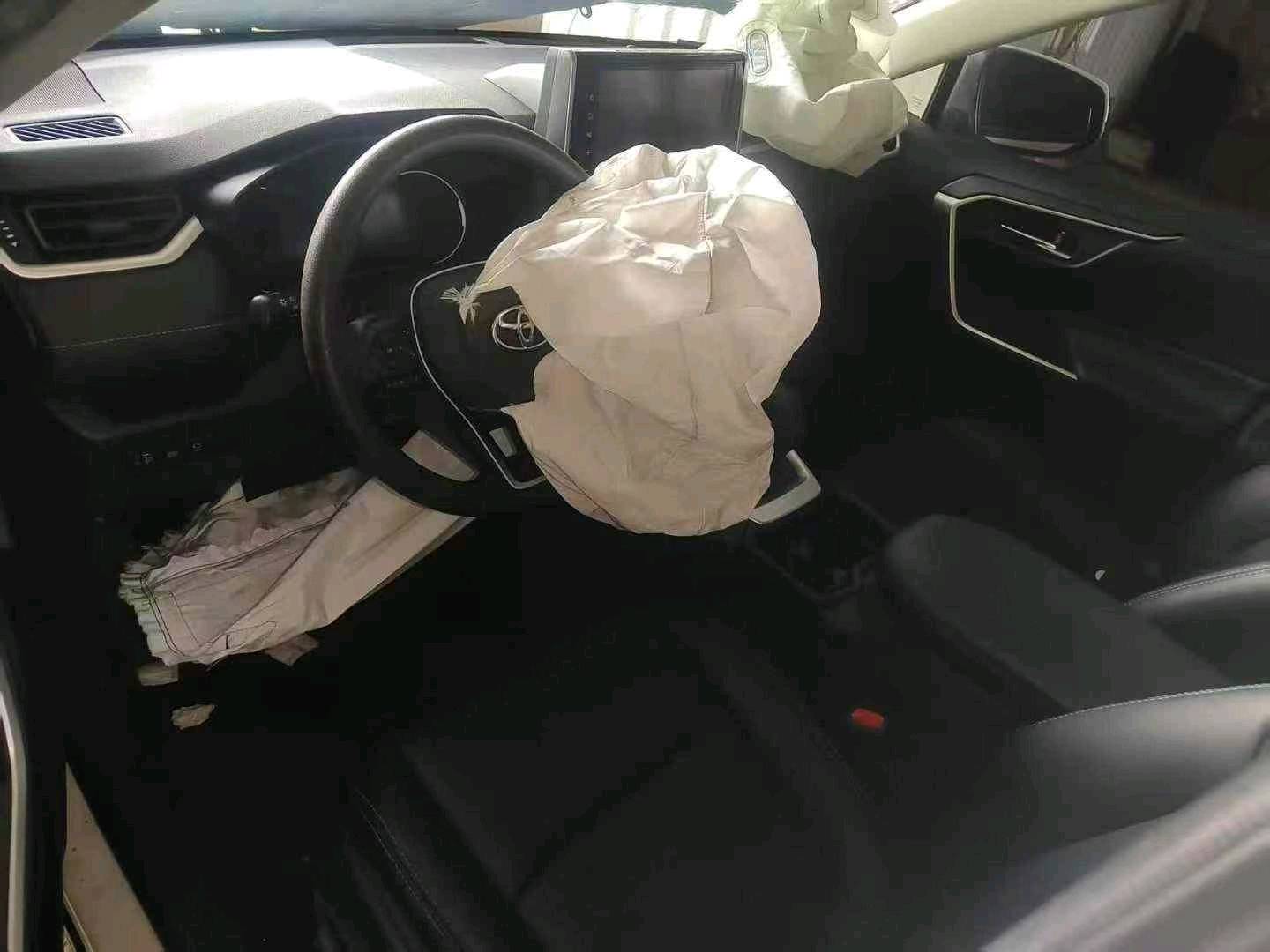 海南20年豐田RAV4榮放7