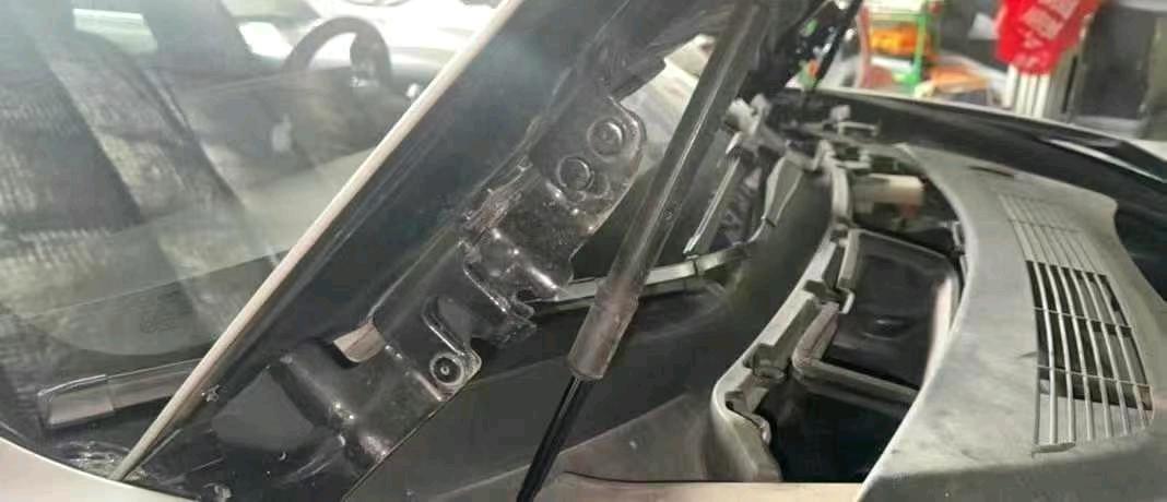 成都市22年特斯拉MODEL 38