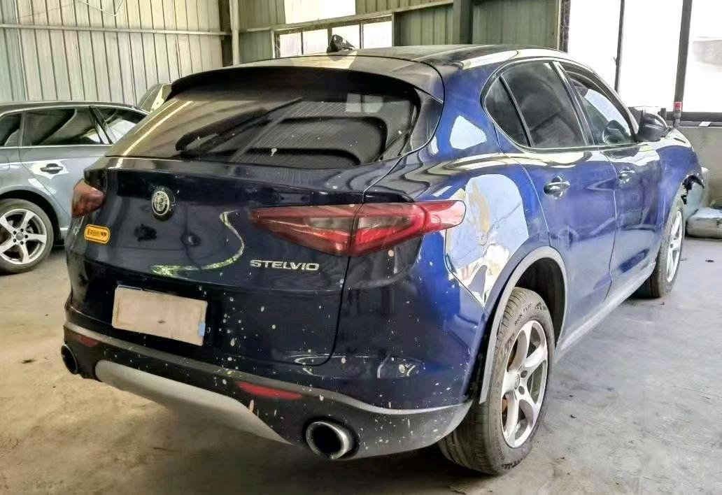 杭州市19年阿尔法·罗密欧Stelvio4