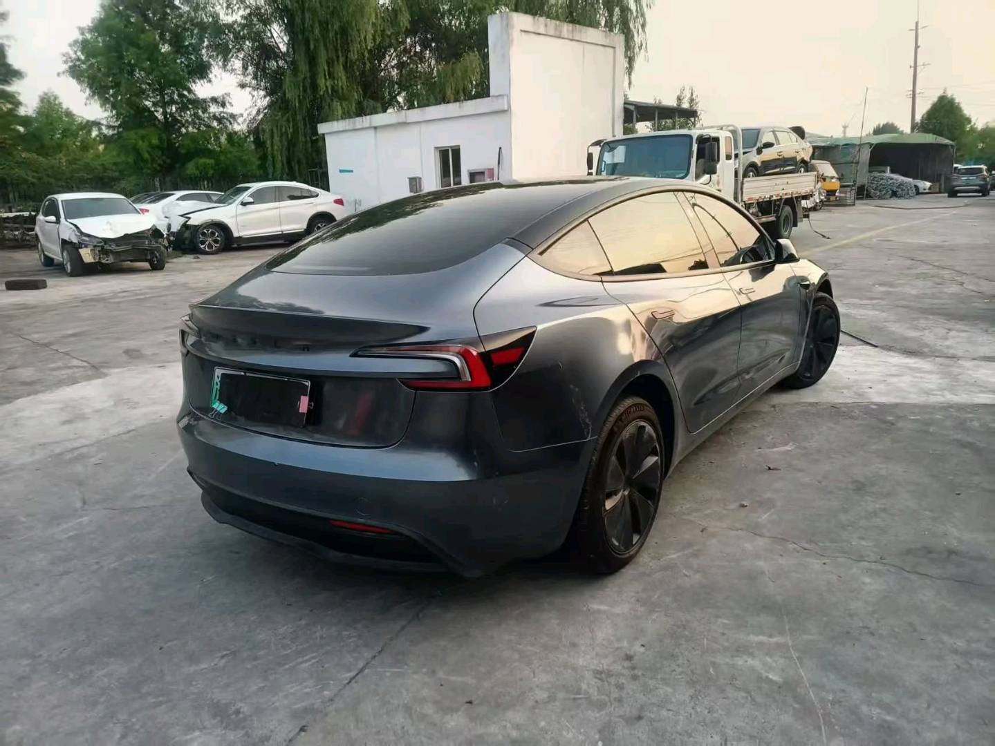 上海24年特斯拉MODEL 34