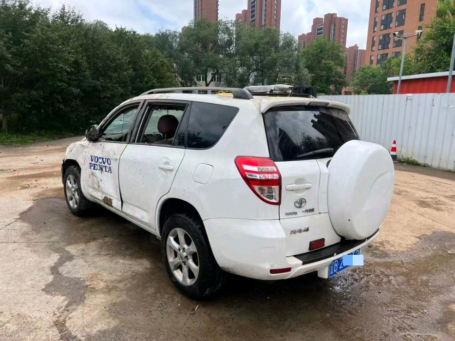大连市12年丰田RAV4荣放6