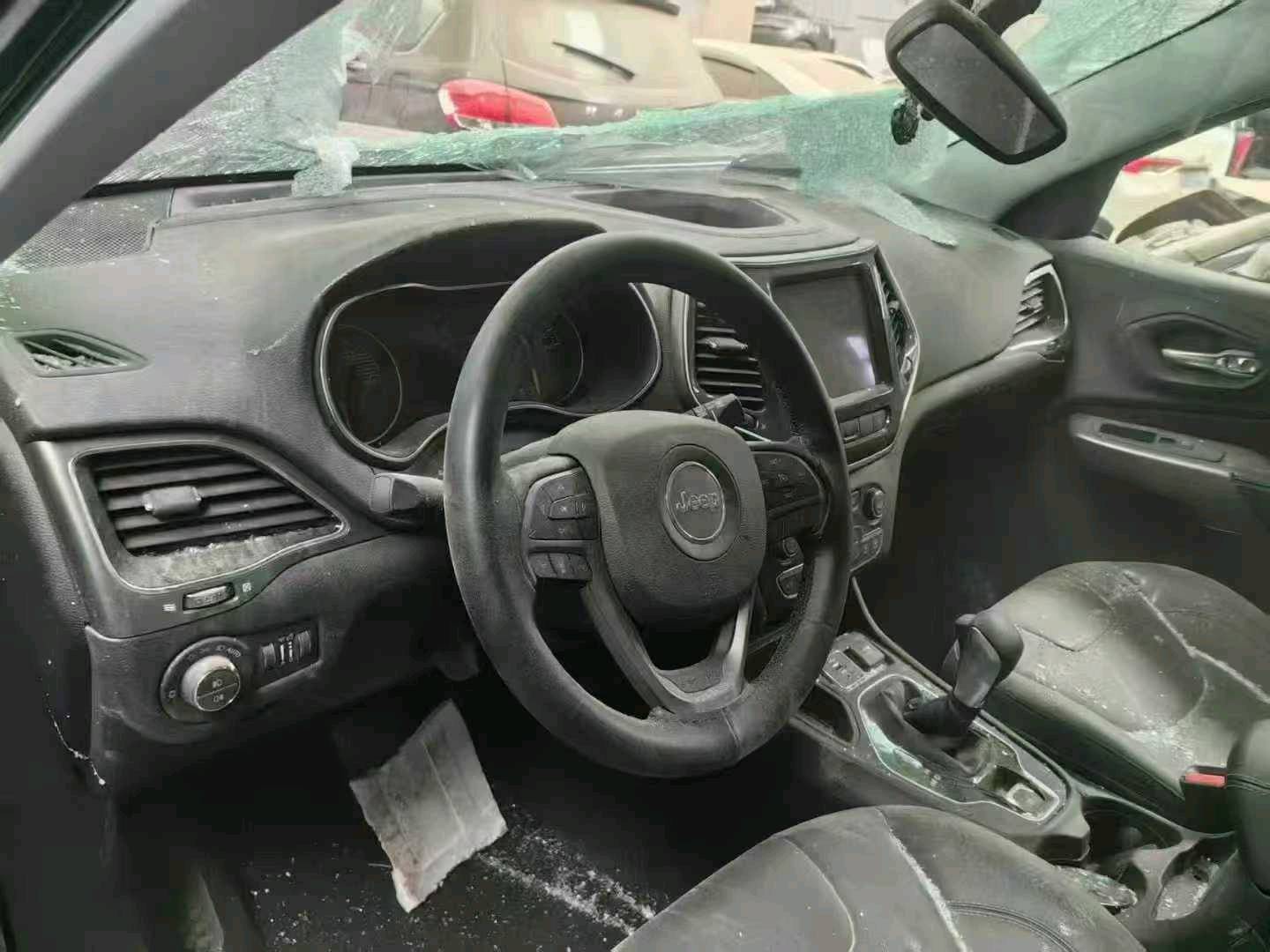 沈阳市22年Jeep自由光7