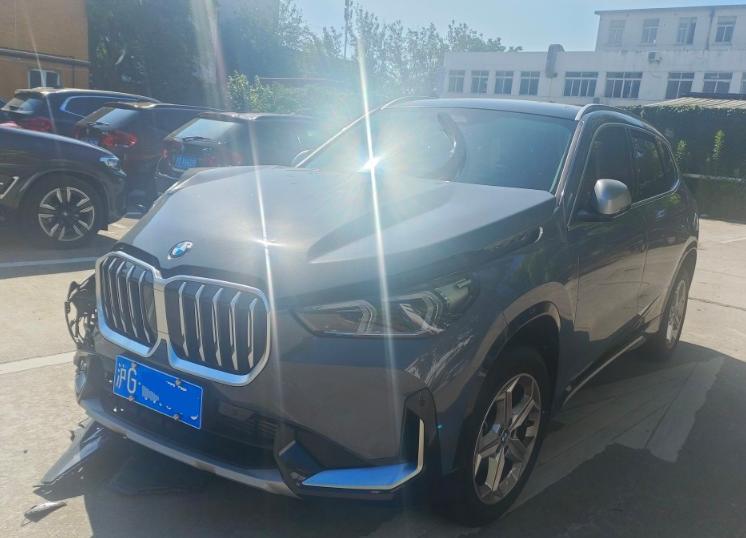 上海24年宝马X1