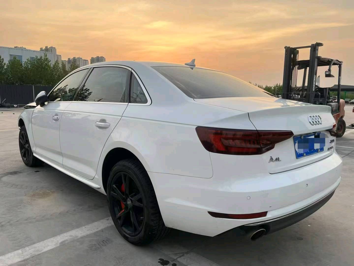 郑州市18年奥迪A4L4