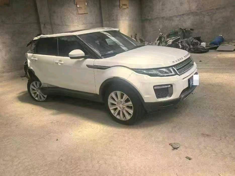 呼和浩特市17年路虎极光3