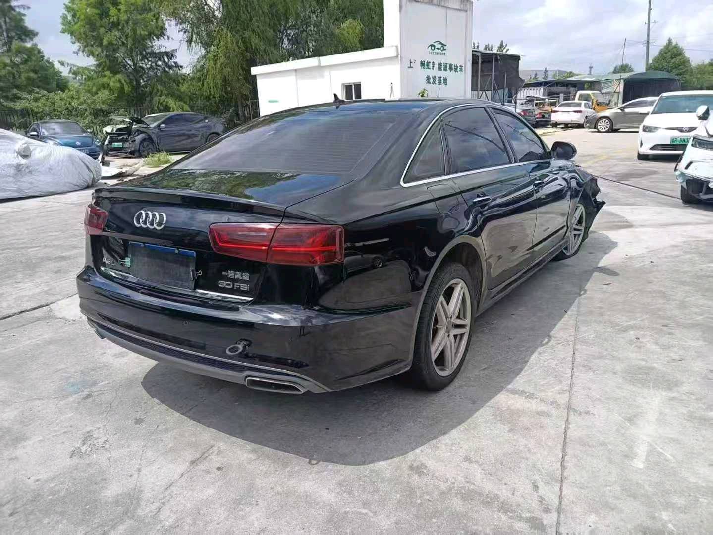 上海18年奥迪A6L4
