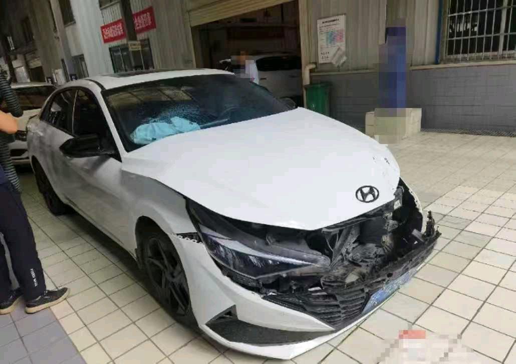 长沙市22年现代伊兰特2
