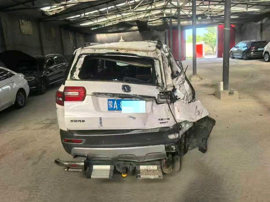 呼和浩特市17年長安汽車CS955
