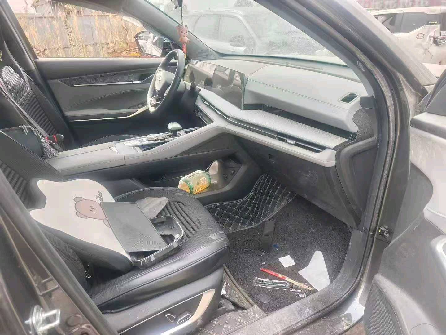 青島市22年長安汽車CS756