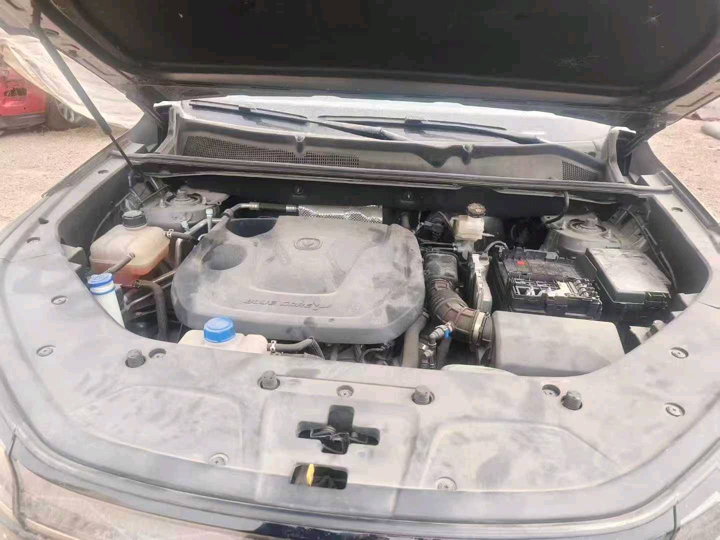 青島市22年長安汽車CS758