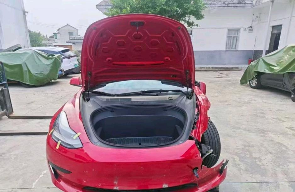 南京市23年特斯拉MODEL 34