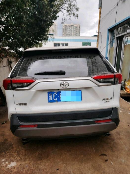 秦皇岛市22年丰田RAV4荣放4