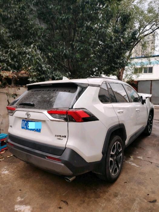 秦皇岛市22年丰田RAV4荣放6