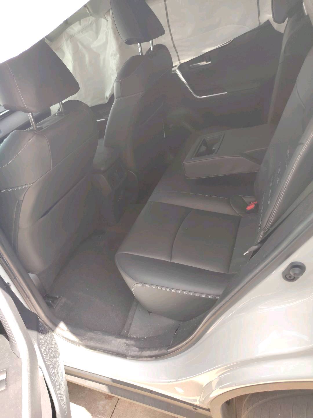 秦皇岛市22年丰田RAV4荣放8