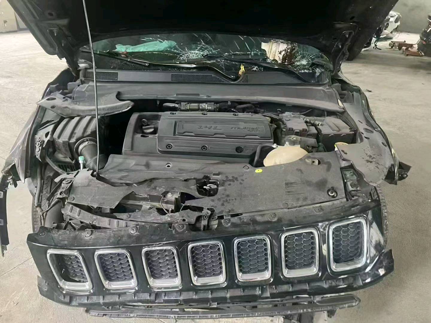 成都市18年Jeep指南者7