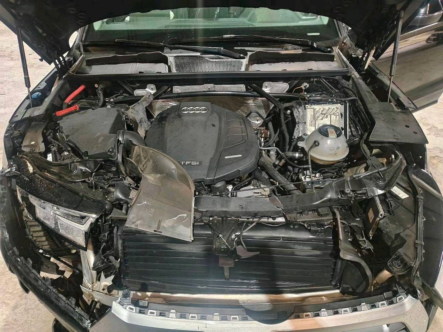 重庆20年奥迪Q5L6