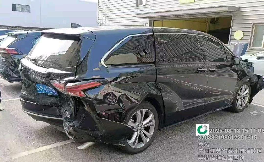 江苏25年丰田塞纳4