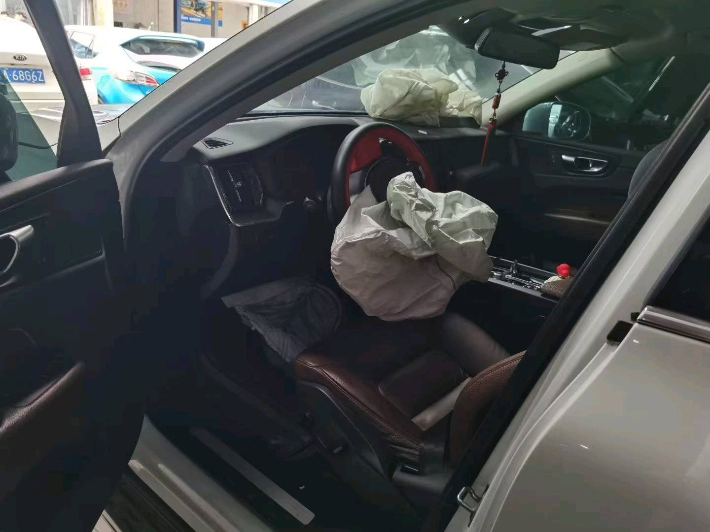 郑州市20年沃尔沃XC606