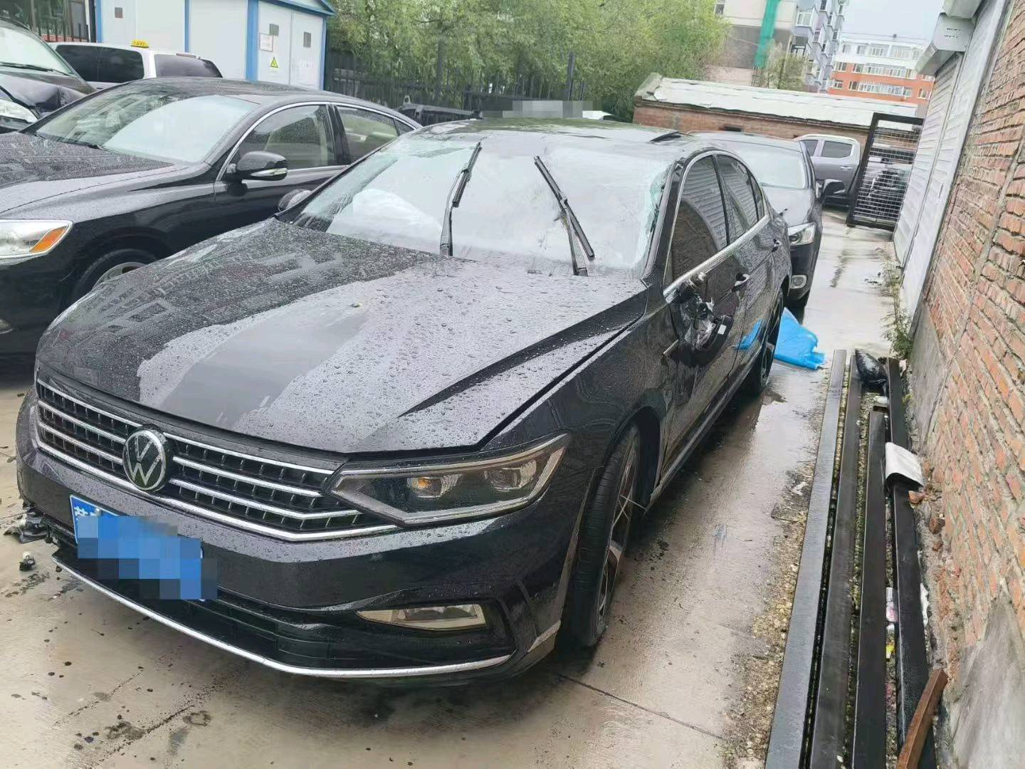 迈腾事故车批发多少钱一辆？不同年份价差明显-事故车批发