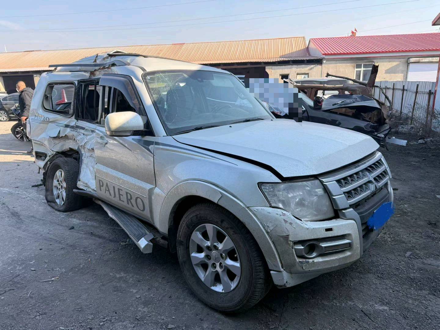 哈尔滨市18年三菱帕杰罗2