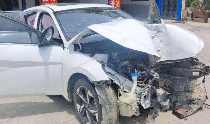 常德市21年现代伊兰特2