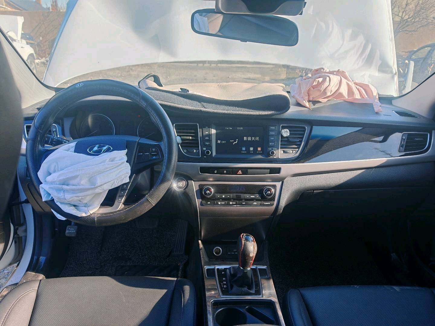 沈阳市16年现代名图6